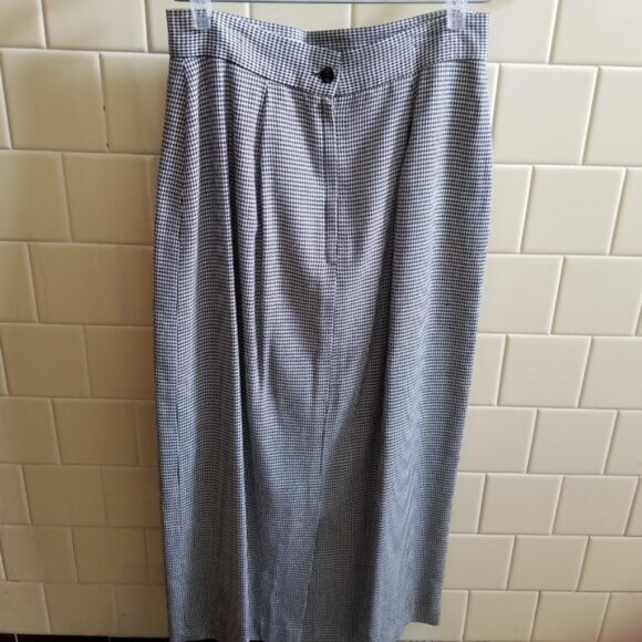 Like NEW Classic Black/White Houndstooth Skirt Size 10 Made in USA - Picture 10 of 10